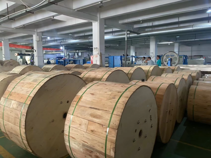 کابل نوری چهار هسته ای ۶ هسته ای ۸ هسته ای ۱۲ هسته ای در فضای باز GYXTW کابل فیبر نوری یک حالت 2