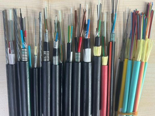 12 هسته GYXTW درب SM کابل فیبر نوری یونیتوب زره دار با نوار فولادی 6mm 7mm 8mm کابل فیبر نوری