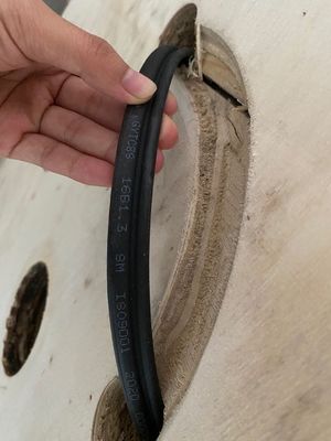 تک حالت GYTC8S G652d شکل 8 کابل فیبر نوری PE ژاکت مقاوم در برابر آب