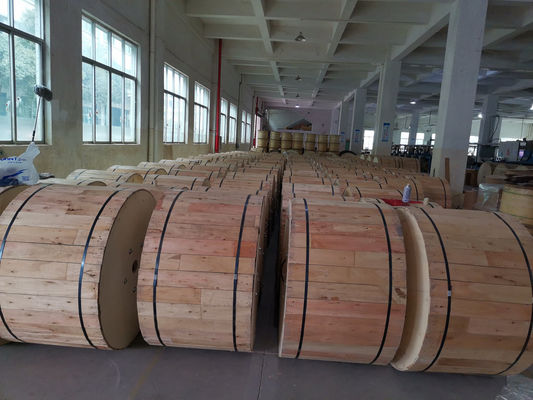 GYTC8S شکل 8 ژاکت پلی اتیلن کابل فیبر نوری هوایی